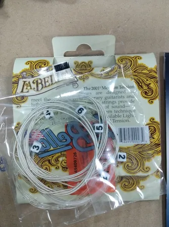 سیم گیتار کلاسیک لا بلا مدل 2001 Medium Tension