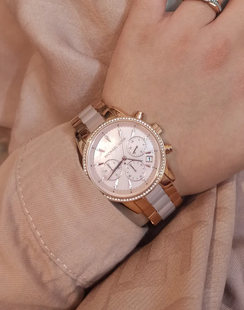 ساعت مچی عقربه ای زنانه مایکل کورس مدل MK6769 ساعت مچی عقربه ای زنانه مایکل کورس مدل MK6769