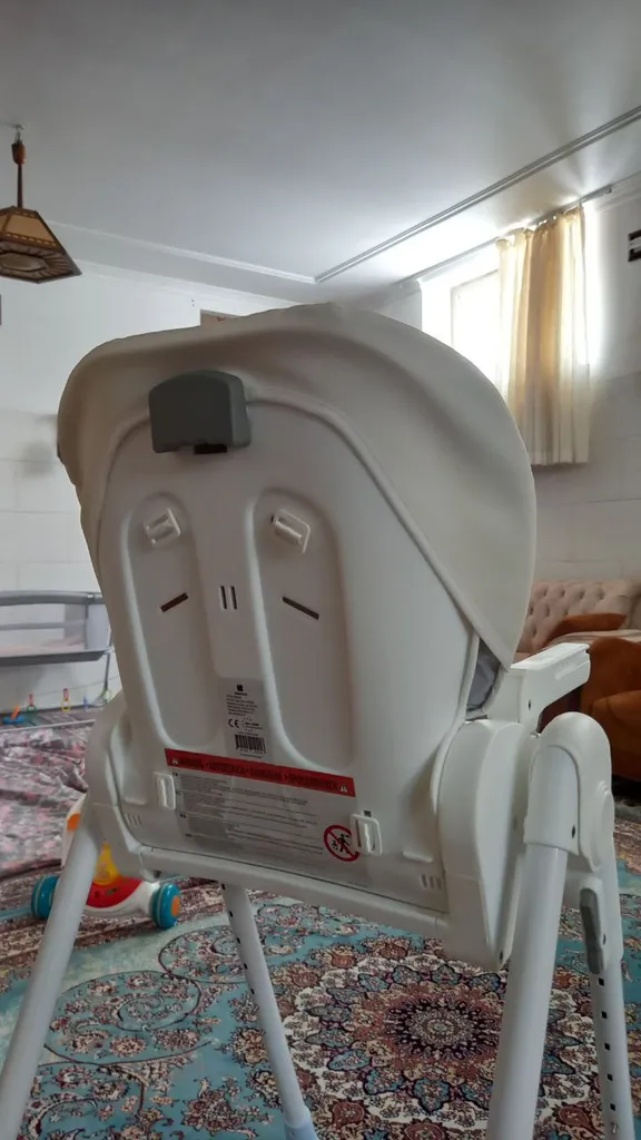 صندلی غذاخوری کودک کیکابو مدل Vitto