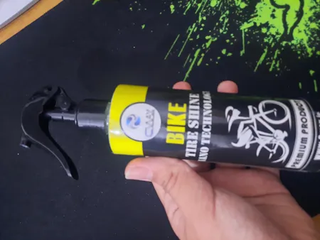 اسپری واکس لاستیک سیواکس مدل K10 حجم 240 میلی لیتر