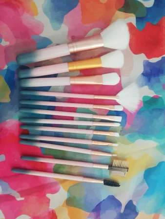 ست برس آرایشی مدل 01 بسته 12 عددی