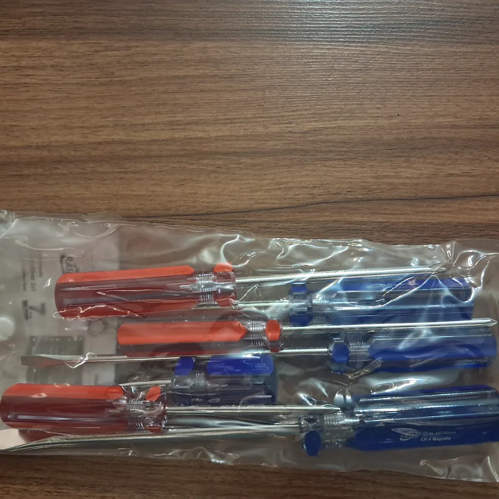 پیچ گوشتی دوسو و چهار سو ماکسیم مدل ART - 3602 بسته 7 عددی