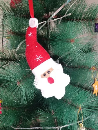 آویز تزئینی ریماز مدل درخت کریسمس کد001 بسته 11عددی