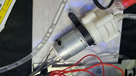 پمپ آب مدل r385