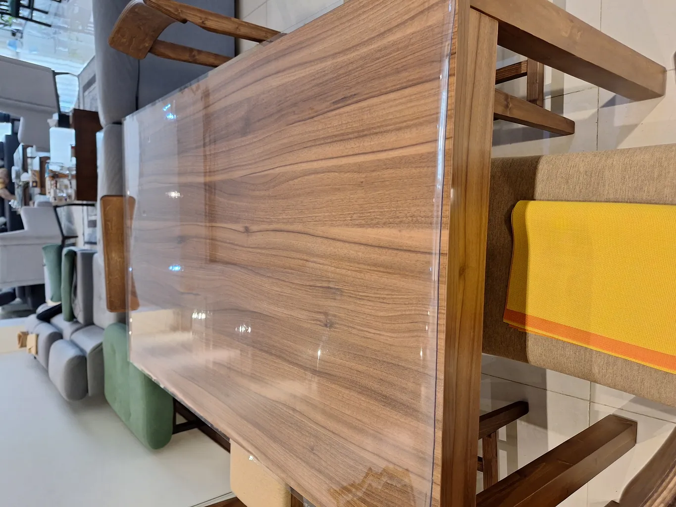 طلق رومیزی مدل کریستال ضخیم کد A90-T150 سایز 150×90 سانتی متر