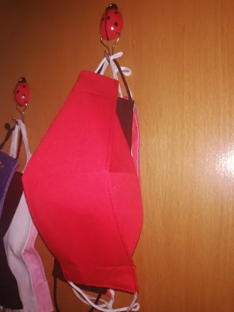 ماسک پارچه ای مدل سه بعدی کد 01