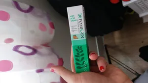 تجریه خرید کرم ضد جوش فومیژن مدل اورژانسی حجم 10 میلی لیتر