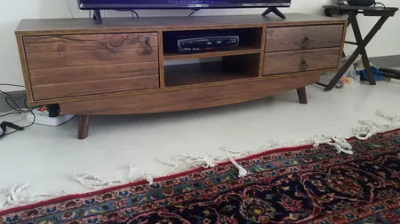 میز تلویزیون کارینو مدل EM122