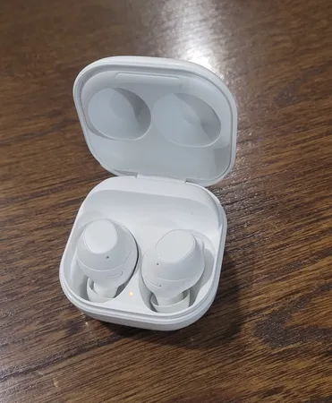 هدفون بلوتوثی سامسونگ مدل Galaxy Buds FE