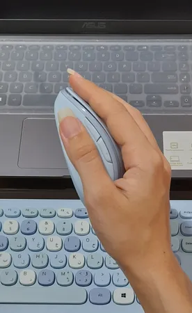 کیبورد و ماوس بی سیم هترون مدل HKCW350، سوییچ ممبران، Full-Size