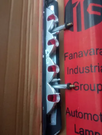 چراغ خطر سوم جمع ساز مدل JT5123 مناسب برای تیبا 2