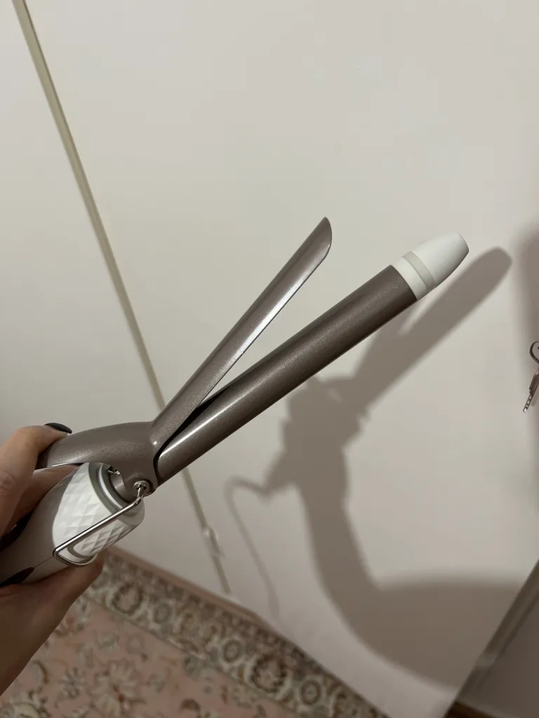 اتو مو کنورث مدل kw313 به همراه فر کننده مو