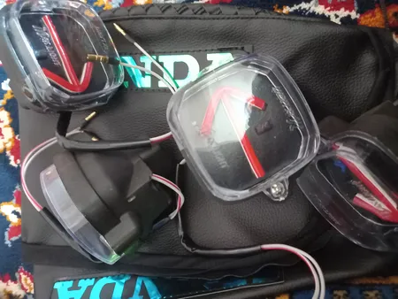 چراغ راهنما موتور سیکلت مدل ال ای دی فانتزی مجموعه 4 عددی