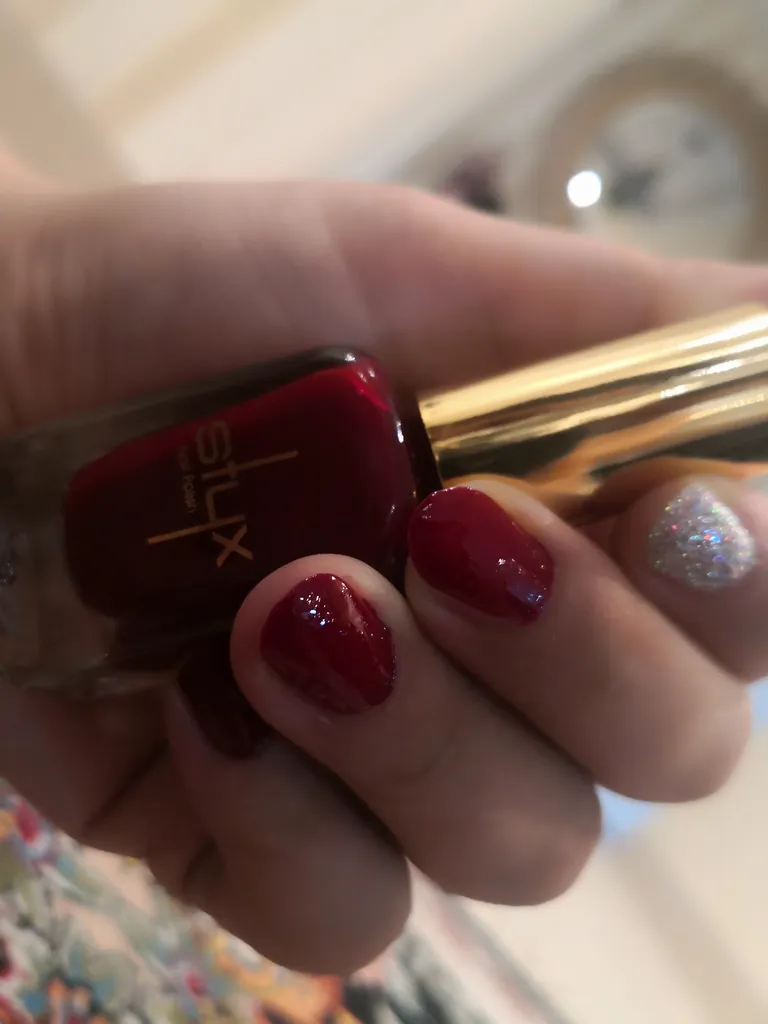 لاک ناخن استایکس شماره S28