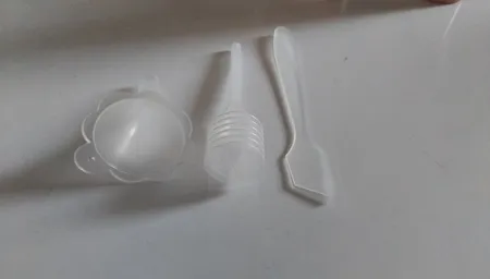 محفظه نگهداری کرم مدل سفری بسته 8 عددی