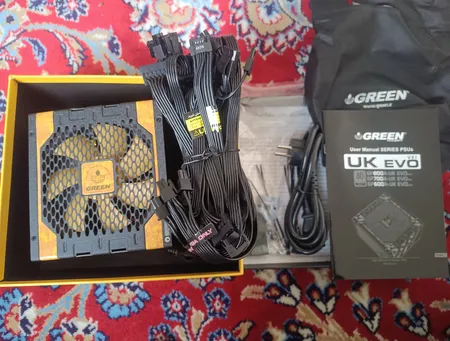 منبع تغذیه کامپیوتر گرین مدل GP800A-UK EVO