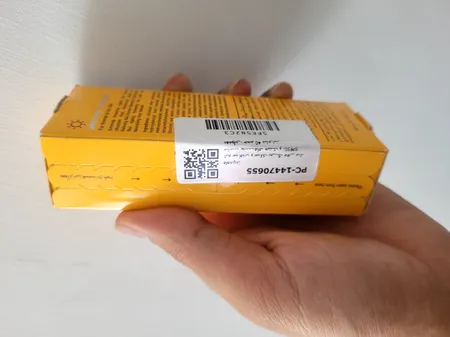 کرم ضدآفتاب و ضدلک بی‌رنگ لافارر مدل SPF50، مناسب پوست‌های خشک و معمولی، حجم 40 میلی‌لیتر