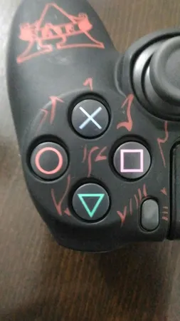 دسته بازی پلی استیشن 4 مدل DUALSHOCK 4 کد O-01