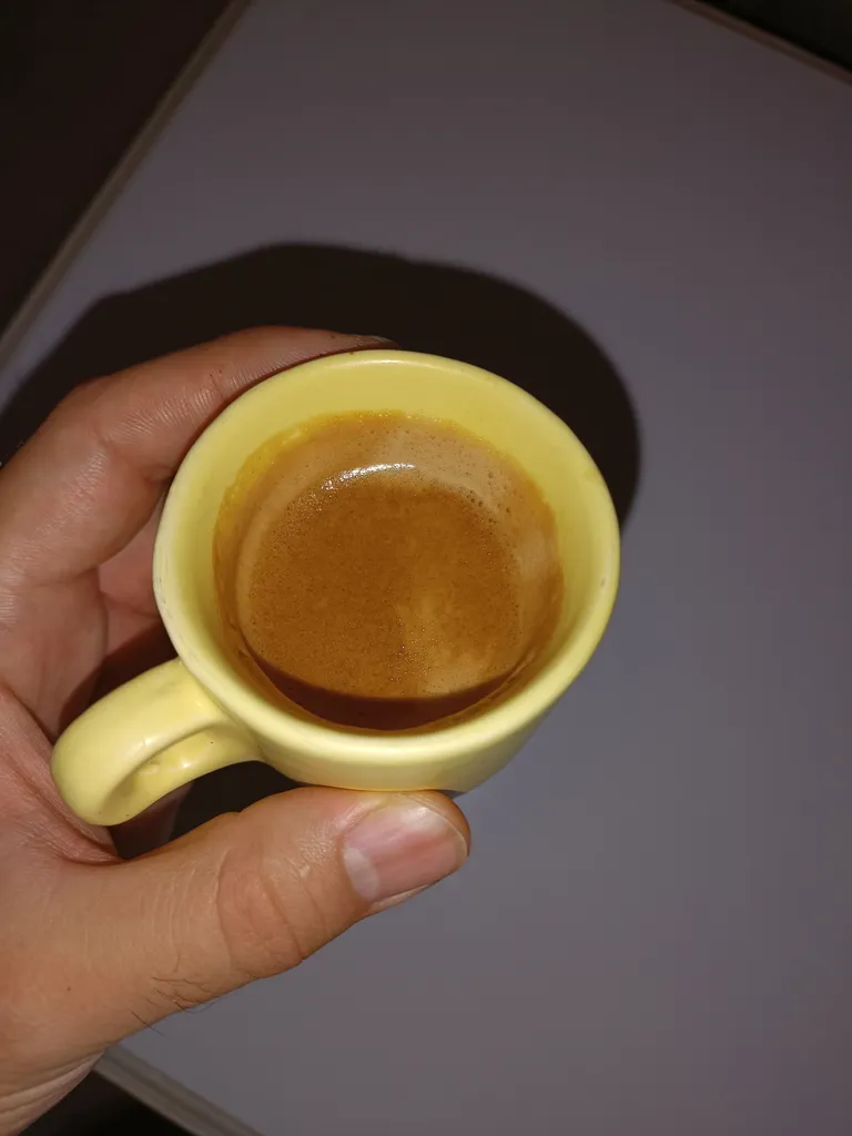 دانه قهوه اوگاندا روبستا شاران - 1 کیلوگرم