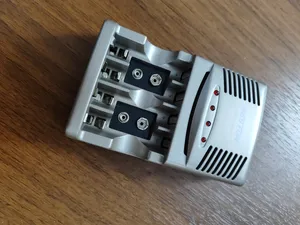 تجریه خرید شارژر باتری بیستون مدل BST Pro کد C819W