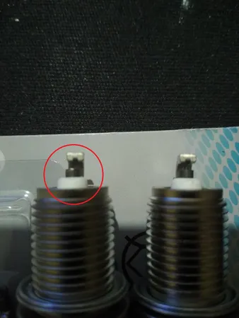 شمع خودرو دنسو مدل K20PR-U 3145  بسته 4 عددی