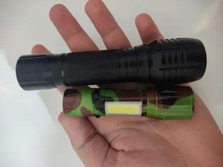 چراغ قوه مدل P.O.L 50000W