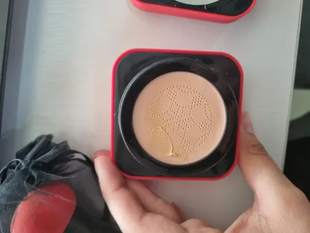 کوشن یانگمی مدل عشق شماره 02 به همراه پد ارایشی