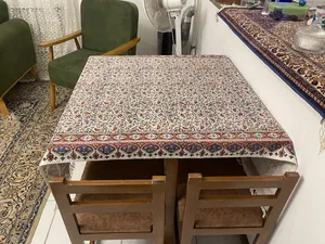 تجریه خرید میز و صندلی ناهارخوری 4 نفره مدل کمجا مربع V04