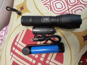 تجریه خرید چراغ قوه دستی توسن مدل 9580 FL