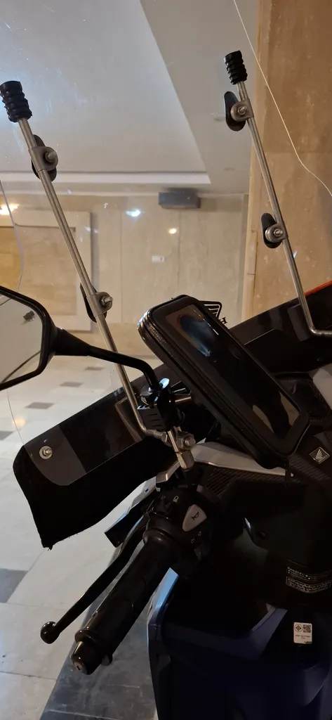 پایه نگه دارنده گوشی موبایل مدل WRB مناسب برای موتور و دوچرخه