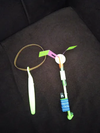 اسباب بازی پرنده مدل Light To The Moon