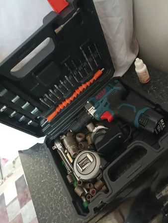 دریل پیچ گوشتی شارژی صنعتی باس مدل 1801 کد 1 مجموعه 24 عددی