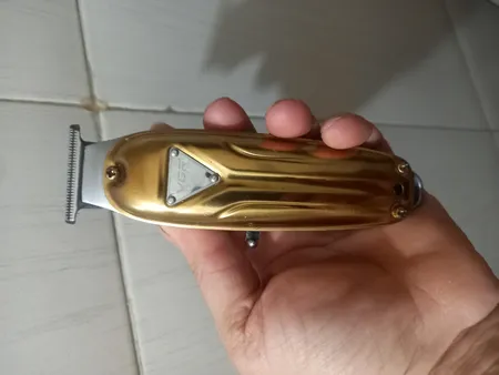 ماشین اصلاح موی سر و صورت و بدن وی جی ار مدل V-056