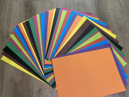 مقوا رنگی کد C4010 سایز 35×25 بسته 40 عددی