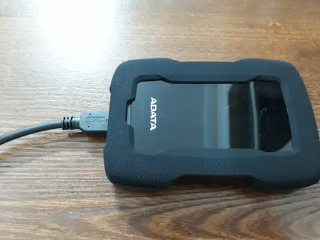 هارد اکسترنال ای دیتا مدل HD330 ظرفیت چهار ترابایت دارای رابط USB Type-A 2.0