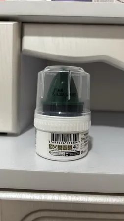 واکس براق کننده کفش گلد کر مدل 50 گچی رنگ سفید