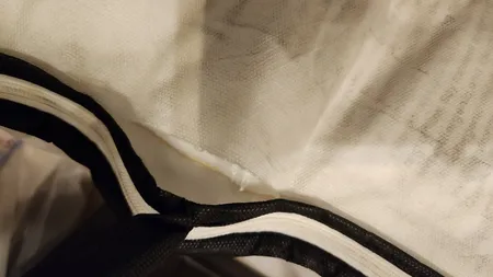 بالش مدل هتلی