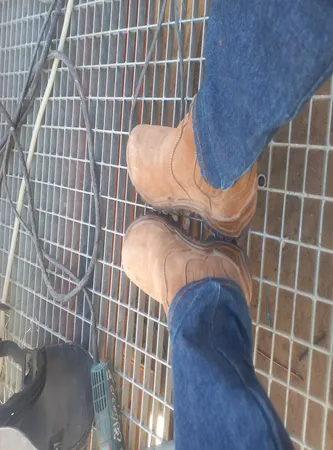 کفش ایمنی مدل مهندسی اسپرت CASPER-C7 GOLD