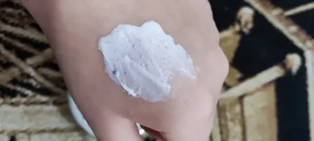 اسکراب لایه بردار پوست انشور هاینس مدل Walnut حجم 250 میلی لیتر