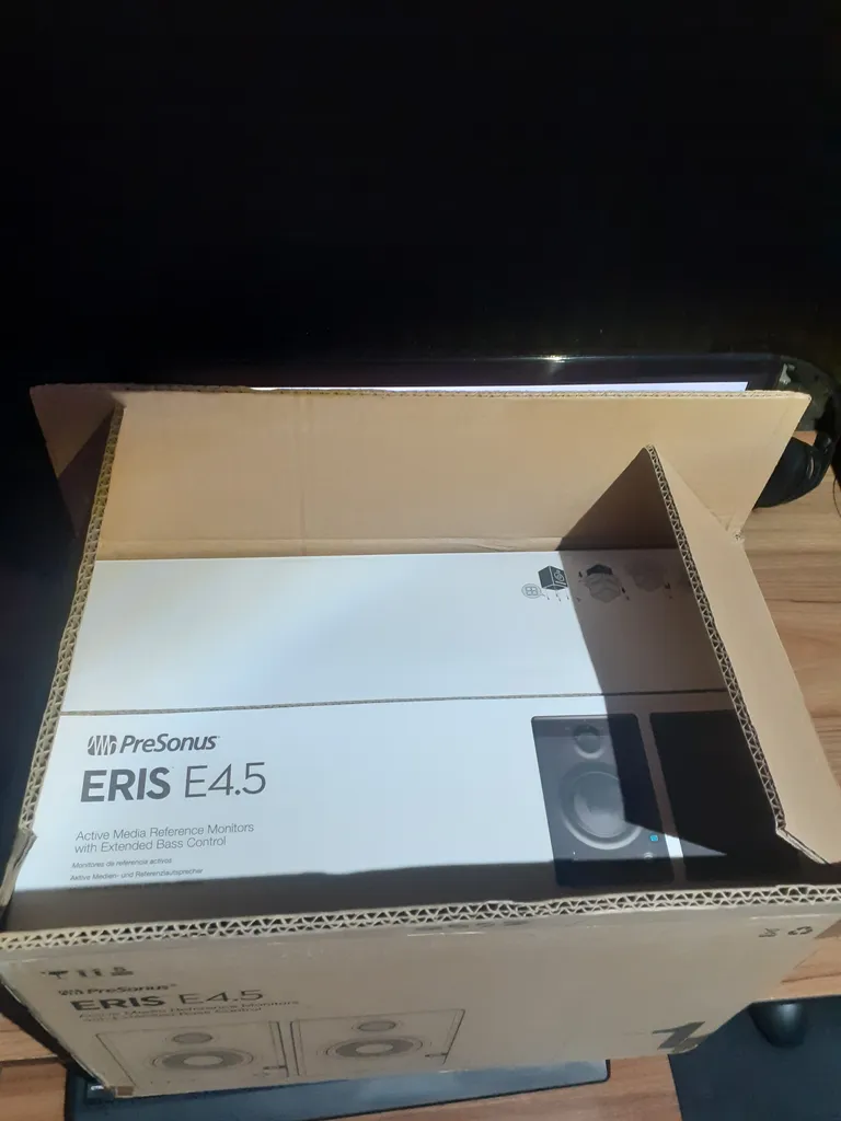 اسپیکر مانیتور استودیو پری سوناس مدل Eris E4.5