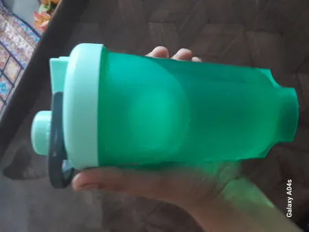 شیکر مدل 3 تیکه همزن دار گنجایش 0.55 لیتر