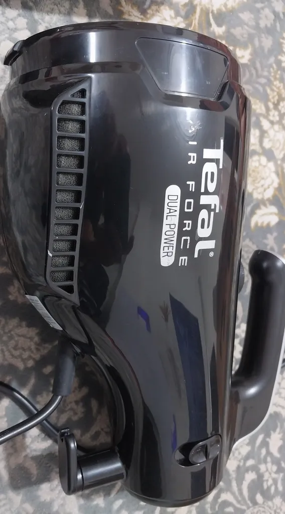 جاروبرقی 750 وات تفال مدل UY5115TR