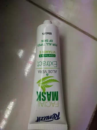 ماسک صورت رینوزیت مدل آلوئه ورا حجم 100 میلی لیتر