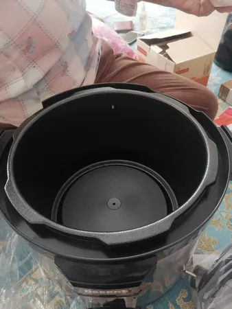 زودپز برقی ۴ کاره جی پاس مدل GPC307-6L