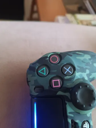 دسته بازی پلی استیشن 4 مدل DUAL SHOCK 4