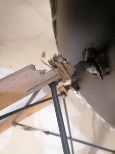 تجریه خرید میز و صندلی ناهارخوری چهار نفره مدل الماس فایبرگلاس پایه ایفلی MM