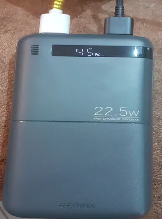 پاوربانک 22.5 وات ریمکس مدل RPP-72 ظرفیت 20000 میلی آمپر ساعت