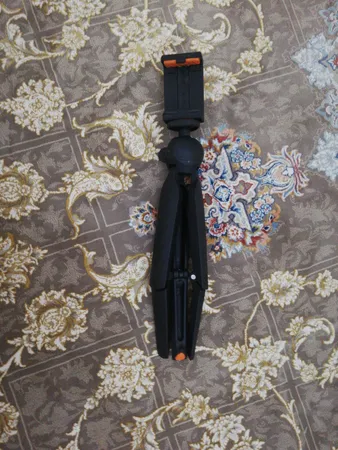 سه پایه نگهدارنده گوشی موبایل یونیمات مدل D909