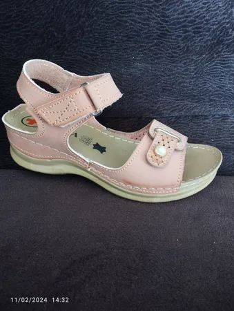 صندل دخترانه پاپا مدل KLBS.3109