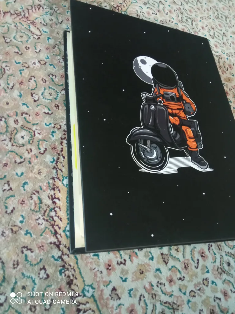 بسته لوازم تحریر پدیده نقش مدل فضانورد بسته 3 عددی